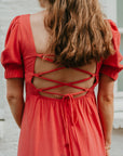 Julia open back dress koraal