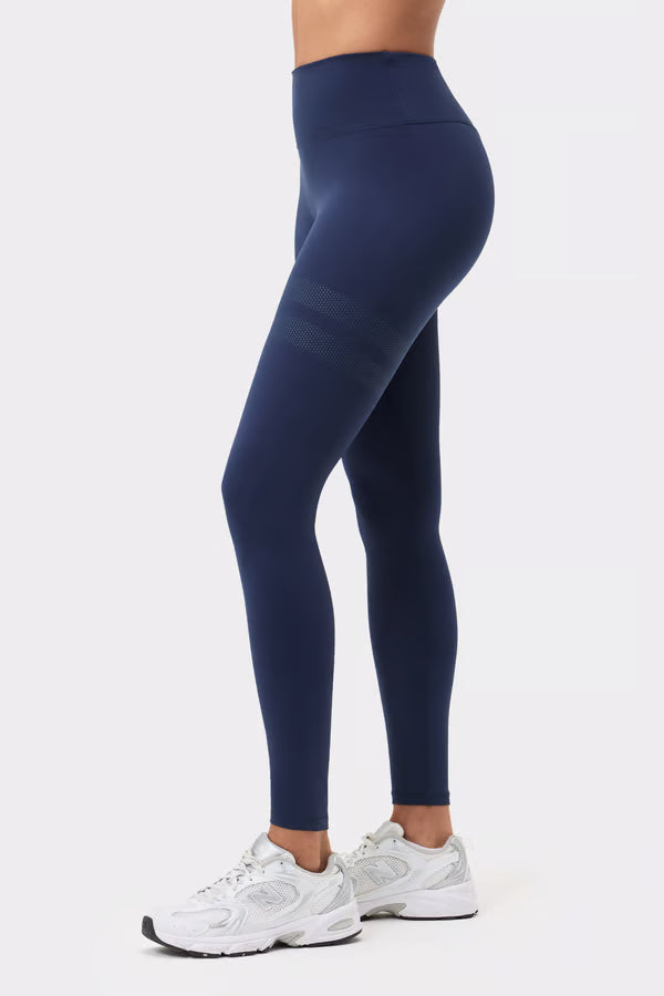The Signature One Contour Legging Navy