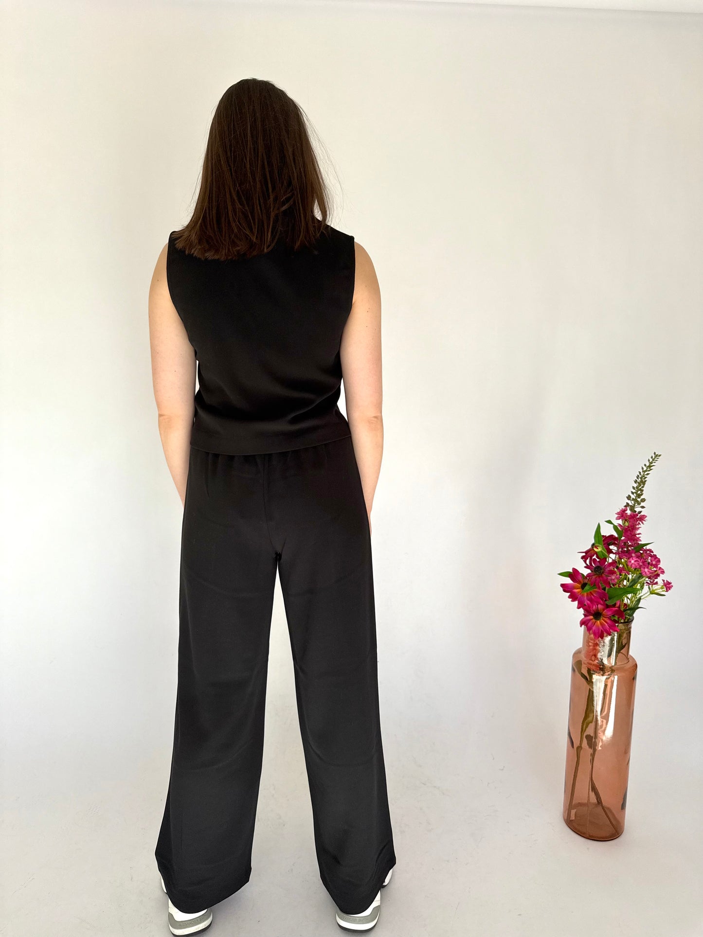 Only Thana Vest Black