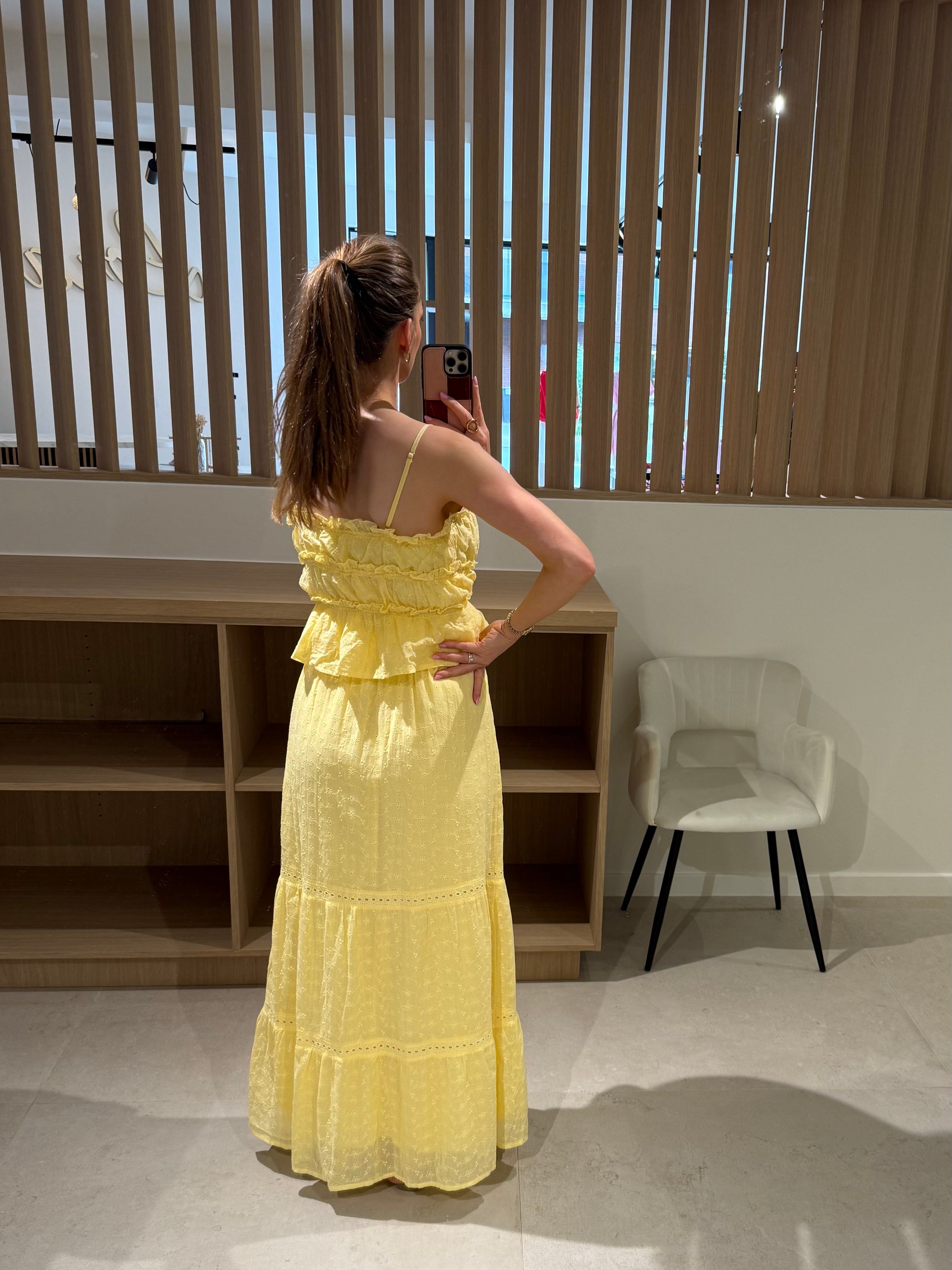 Butteryellow set
