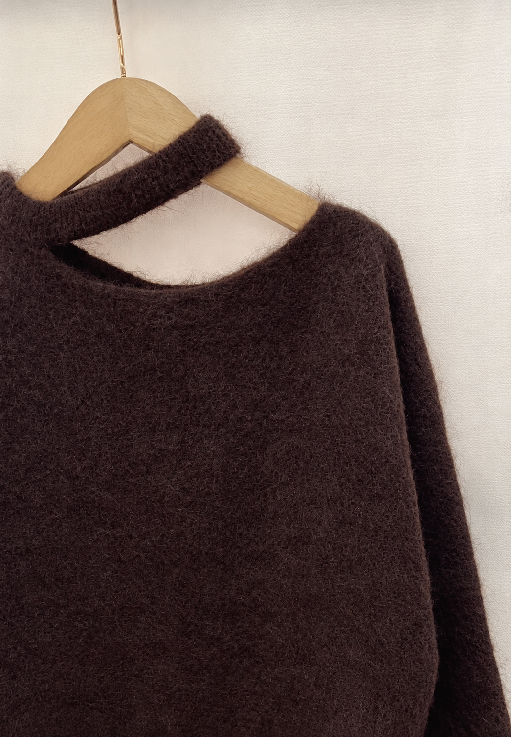 off shoulder pull TU BROWN
