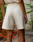Victus short white